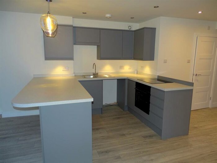 1 Bedroom Flat To Rent In Town Street, Yeadon, Leeds, LS19