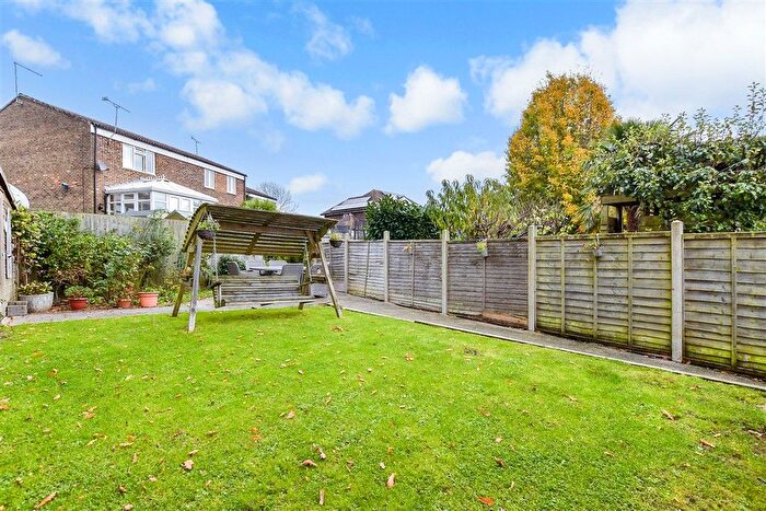 5 Bedroom Chalet For Sale In Grange Crescent, St. Michaels, Tenterden, Kent, TN30