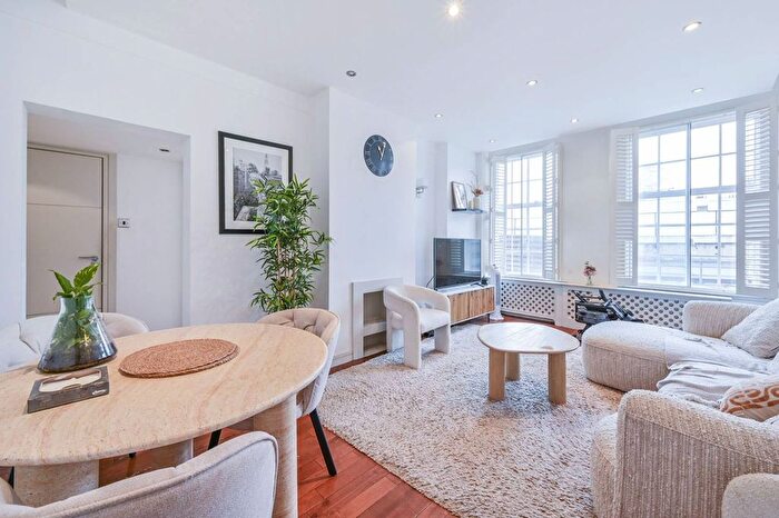 2 Bedroom Flat To Rent In St Georges Court, Chelsea, London, SW3