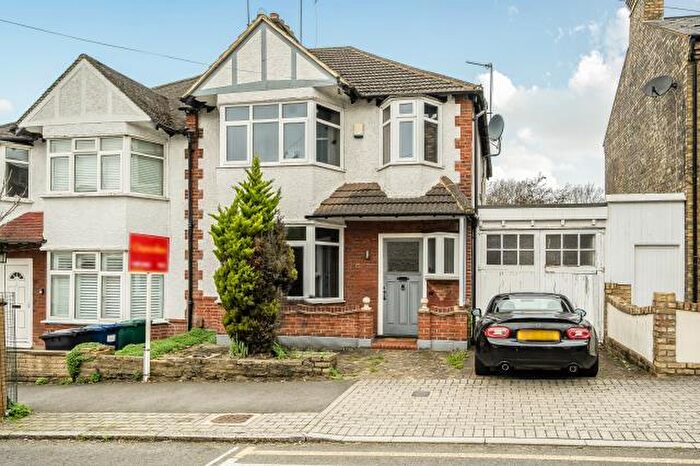 3 Bedroom Semi-Detached House For Sale In Naylor Road, London, N20