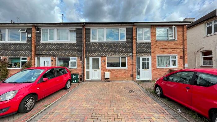 3 Bedroom Terraced House To Rent In St. James Avenue, Sutton, Surrey, SM1