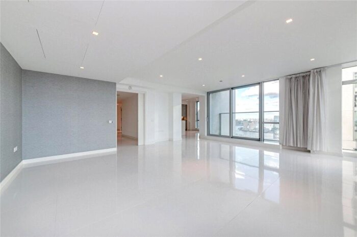 2 Bedroom Flat To Rent In Pan Peninsula Square, Millwall, E14