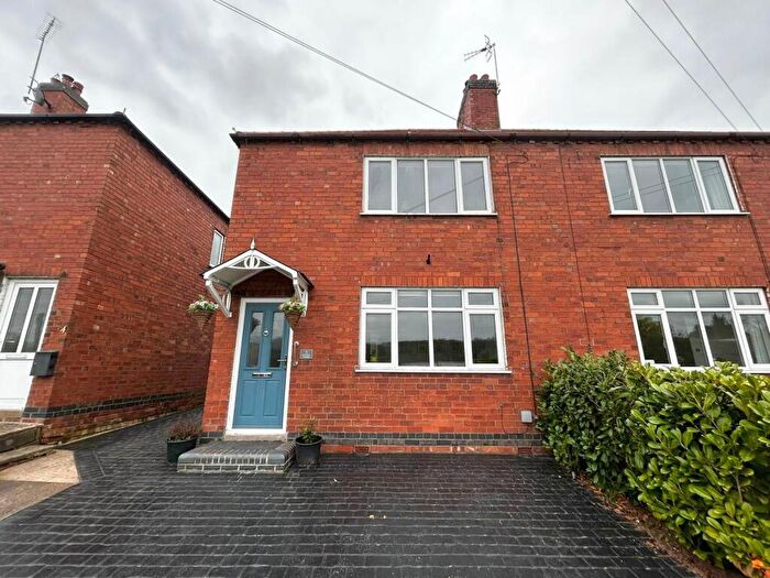 2 Bedroom Apartment To Rent In Coronation Cottages, Tatenhill, DE13