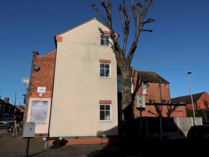 1 Bedroom Flat To Rent In Wollaton Road, Beeston, NG9