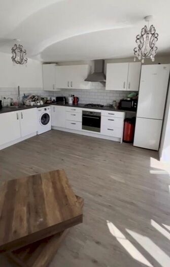 5 Bedroom Property To Rent In Brambling Avenue, Coventry, CV4