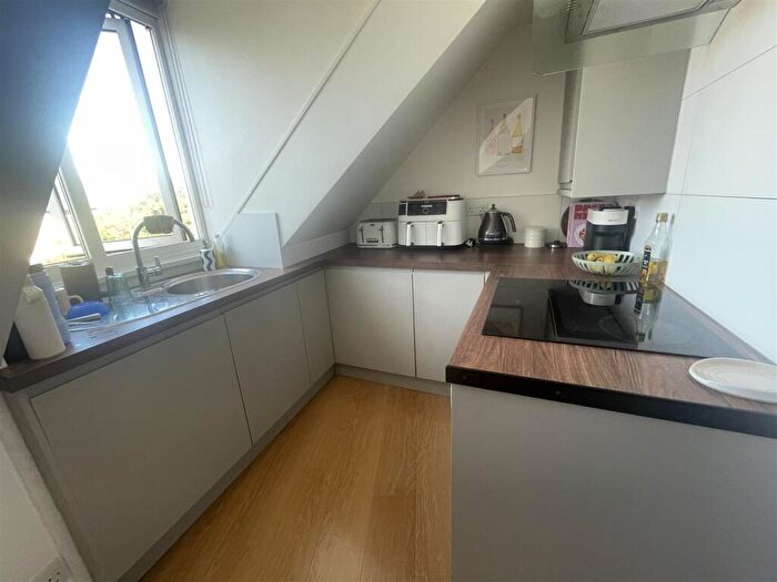 1 Bedroom Barn Conversion To Rent In Petherton Road, Highbury, N5