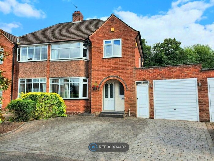 4 Bedroom Semi-Detached House To Rent In Bonner Drive, Sutton Coldfield, B76