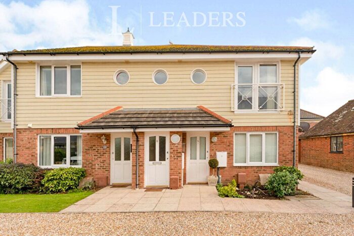 2 Bedroom Apartment To Rent In Coldicott Mews, Elmer, PO22