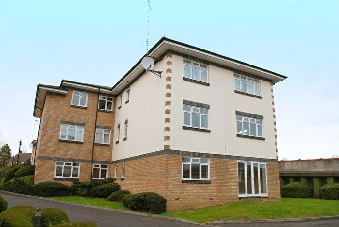 2 Bedroom Apartment To Rent In Morello Gardens, Stevenage Road, Hitchin, SG4