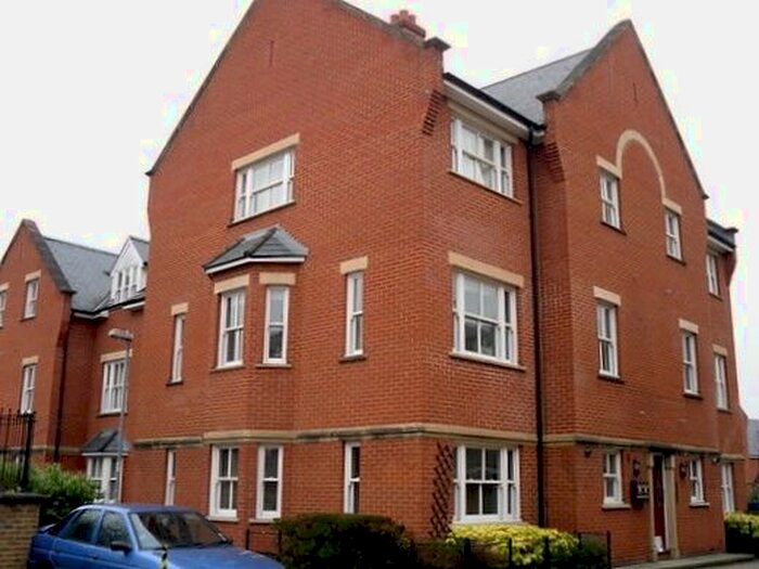 1 Bedroom Flat To Rent In Ravensworth Gardens, Cambridge, CB1