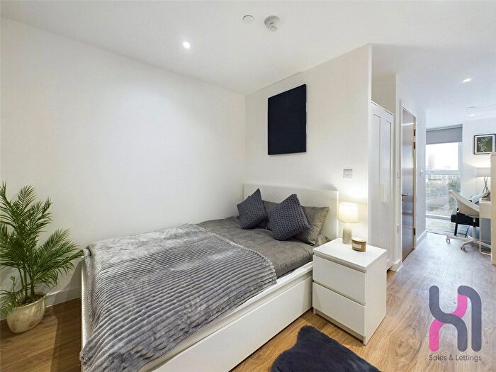 Studio To Rent In Cheltenham Place, Frederick Road, Salford, M6