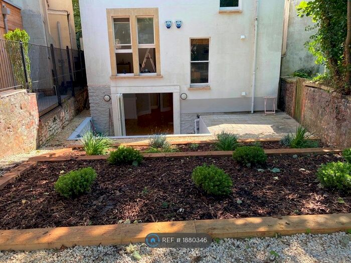 3 Bedroom Flat To Rent In Queens Avenue, Bristol, BS8