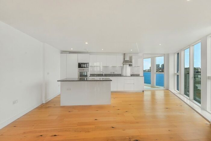 3 Bedroom Flat To Rent In Banning Street, London, SE10