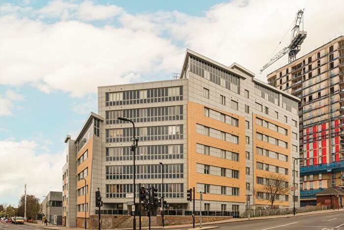 1 Bedroom Flat To Rent In Drayton Green Road, West Ealing, W13