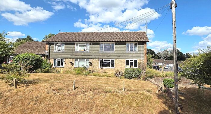 1 Bedroom Flat For Sale In Holmans, Ardingly, RH17