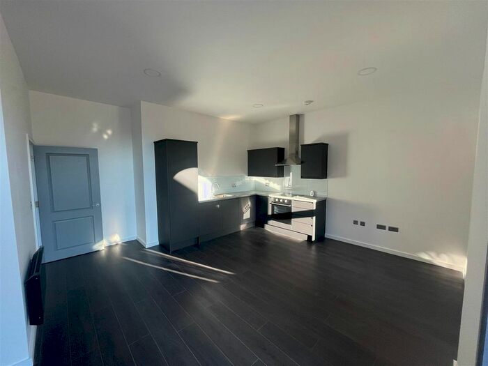 1 Bedroom Flat To Rent In Forest Road, Feltham TW13