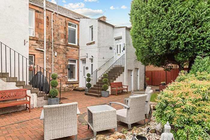 2 Bedroom Flat For Sale In Thornhill Road, Falkirk, FK2