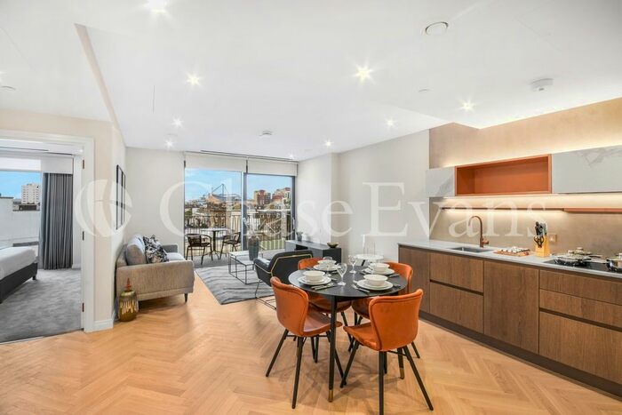 1 Bedroom Flat To Rent In Hampton House, Kings Road Park, Fulham, SW6