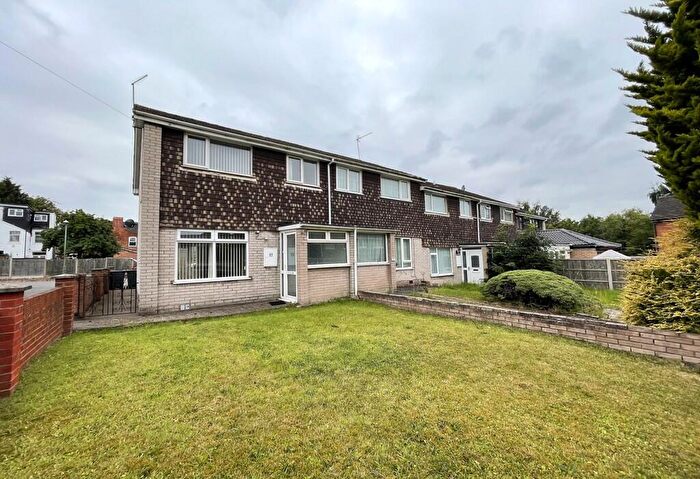 3 Bedroom House To Rent In Lock Drive, Birmingham, West Midlands, B33