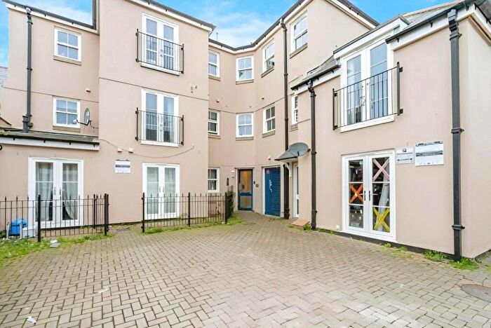 1 Bedroom Apartment For Sale In West Street, Bognor Regis, West Sussex, PO21