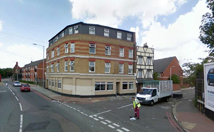 Studio To Rent In Woolwich Manor Way, London, E16