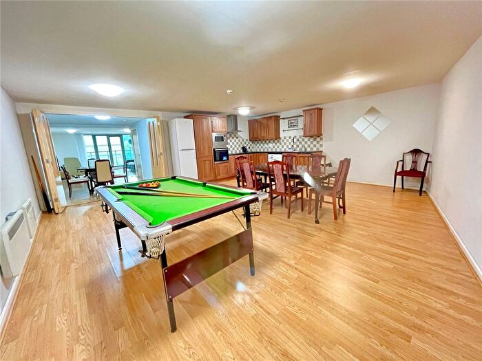 3 Bedroom Flat For Sale In Hanover Mill, Newcastle Upon Tyne, NE1