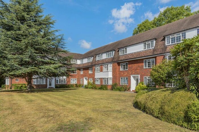 2 Bedroom Apartment To Rent In Grange Road, Sutton, SM2