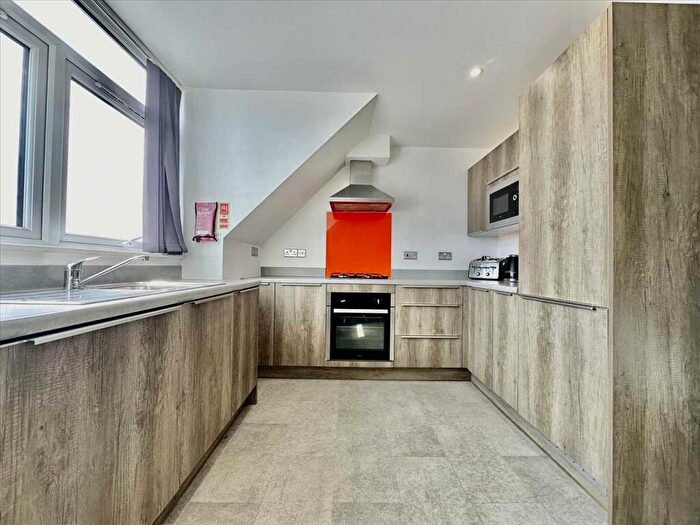 2 Bedroom Apartment To Rent In Queen Anne Terrace, Plymouth, PL4