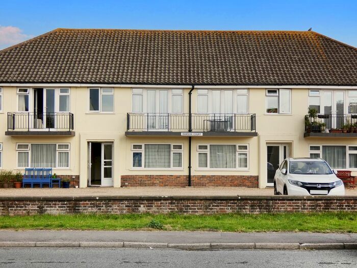2 Bedroom Flat To Rent In Sea Lane, Rustington, Littlehampton, BN16