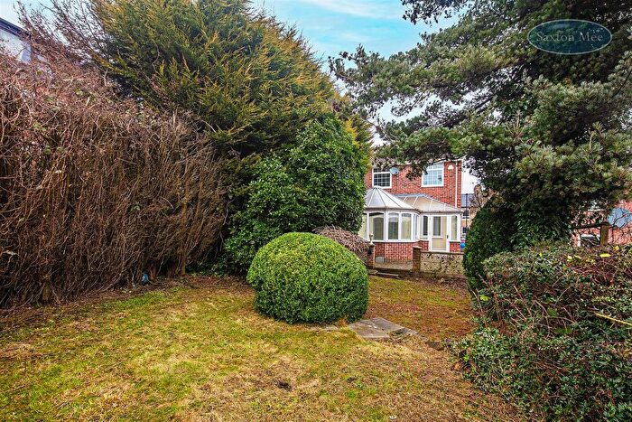 3 Bedroom Semi-Detached House For Sale In Hands Road, Crookes, Sheffield, S10