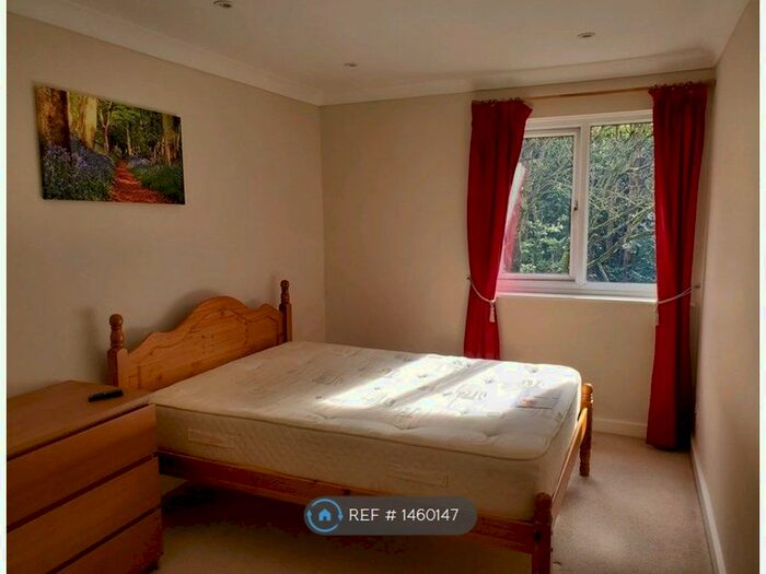 2 Bedroom Flat To Rent In Hazelwood Road, Bristol, BS9