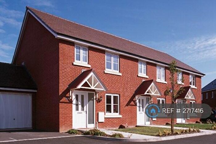 3 Bedroom Semi-Detached House To Rent In Starling Way, Crewe, CW2