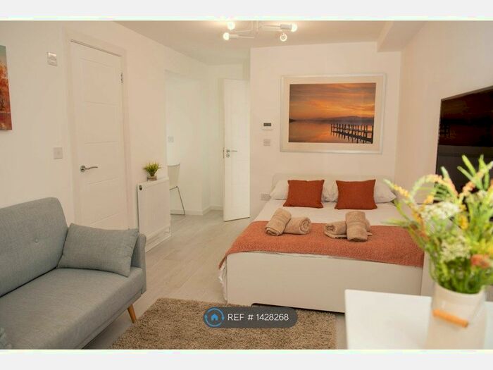 Studio To Rent In Oxford Road, Kidlington, OX5