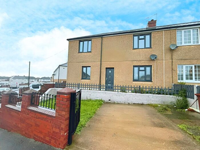 3 Bedroom Semi-Detached House To Rent In Saxon Street, Thurnscoe, Rotherham, South Yorkshire, S63