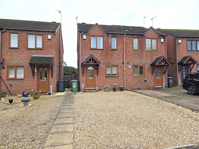 2 Bedroom House For Sale In Court Drive, Stourport-On-Severn, DY13