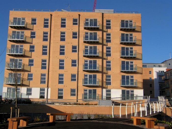 1 Bedroom Flat To Rent In South Woodford, E18