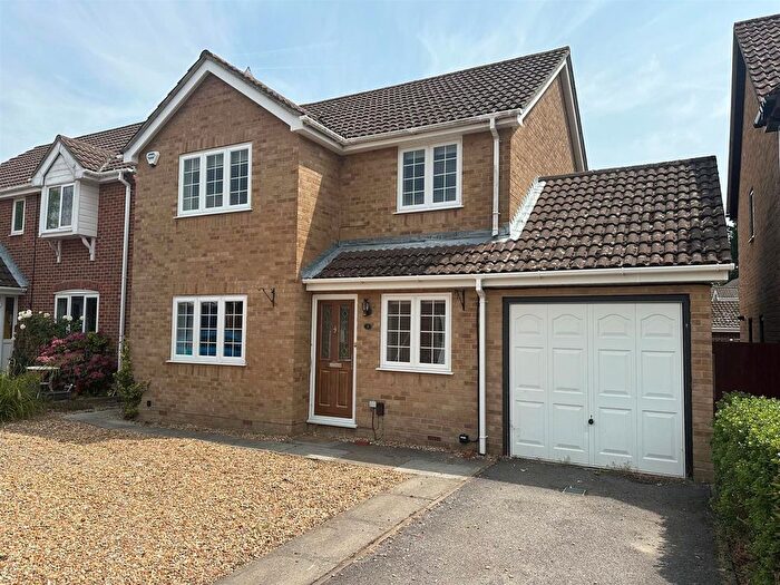 3 Bedroom Detached House To Rent In Sorrel Close, Locks Heath, Southampton, SO31