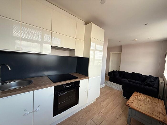 1 Bedroom Flat To Rent In Buckingham Street, Aylesbury, HP20