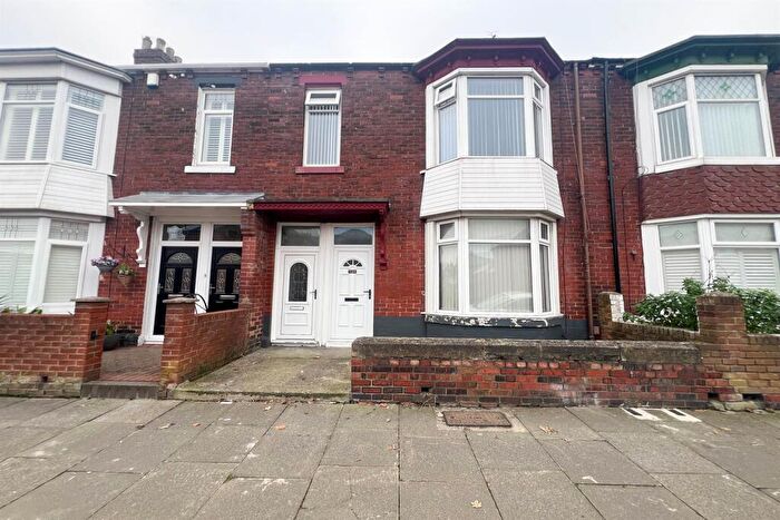 2 Bedroom Flat To Rent In Talbot Road, South Shields, NE34