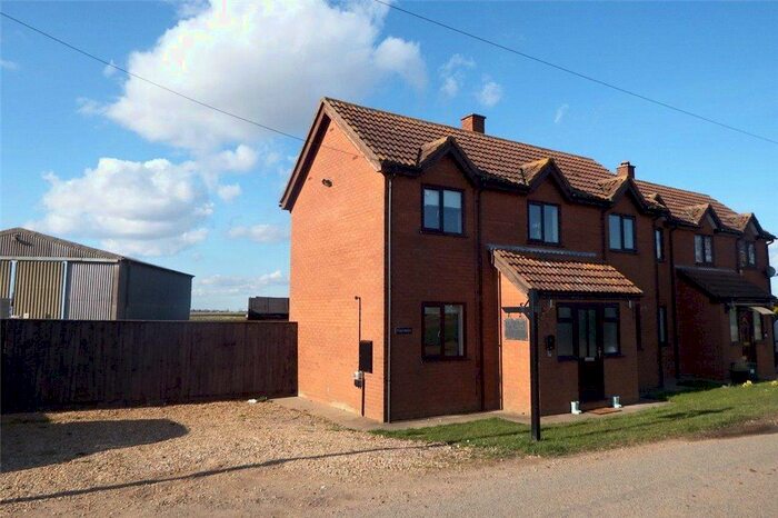 2 Bedroom Semi-Detached House For Sale In Roman Bank, Holbeach Bank, Holbeach, PE12