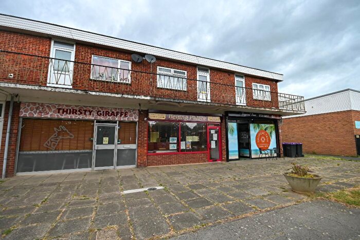 2 Bedroom Flat For Sale In Manor Way, Deeping St James, PE6