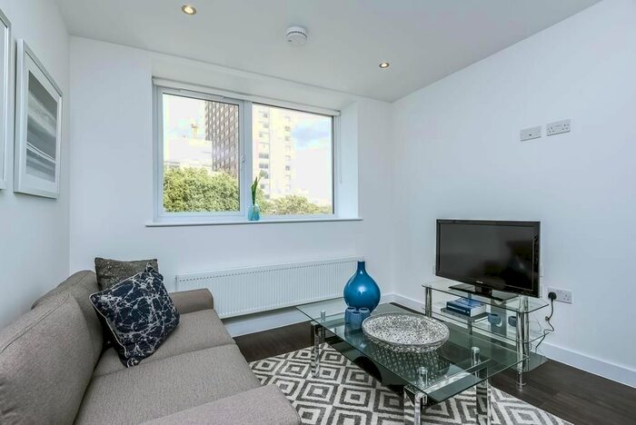 1 Bedroom Flat To Rent In Wellesley Road, Sutton, SM2