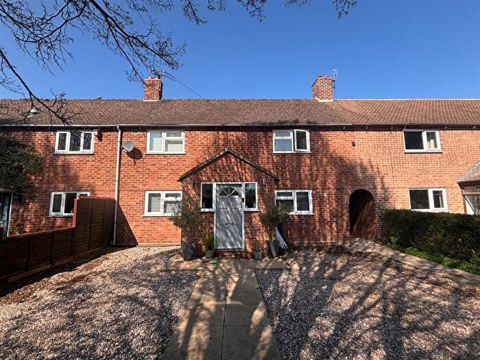 3 Bedroom Terraced House For Sale In Newbold Road, Wellesbourne, Warwick, CV35
