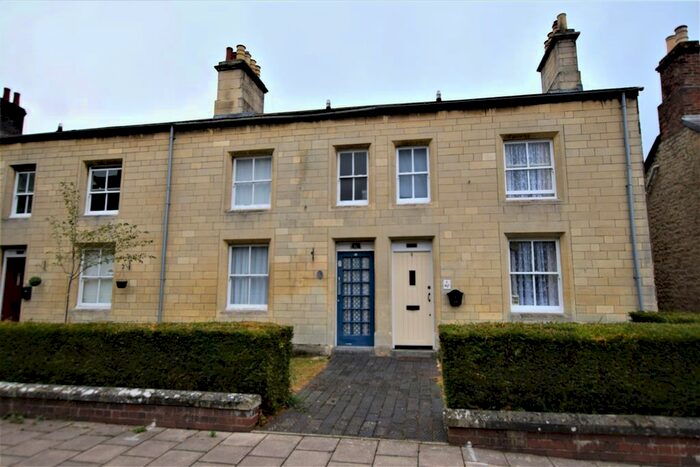 2 Bedroom Terraced House To Rent In Exeter Street, Swindon, SN1