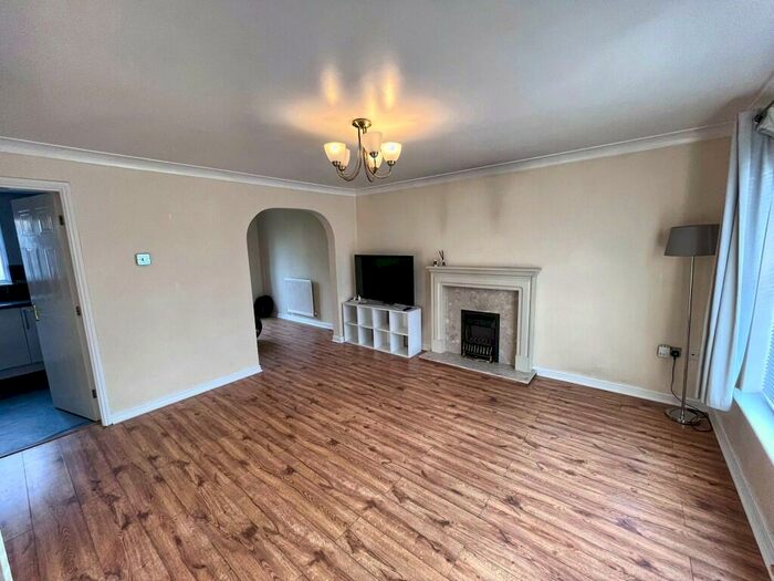 4 Bedroom Detached House To Rent In Coalport Drive, Winsford, Cheshire, CW7