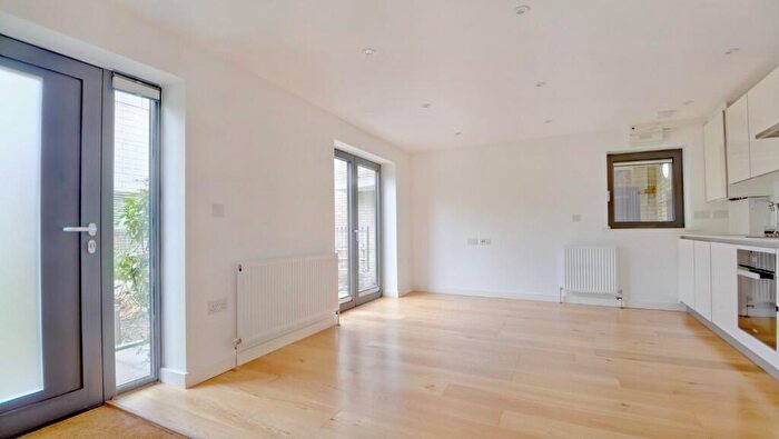 1 Bedroom Flat To Rent In College Lane, Dartmouth Park, London, NW5