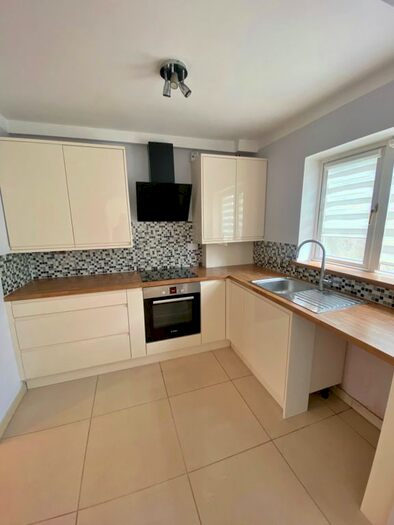 3 Bedroom Property To Rent In Branksome Drive, Morecambe, LA4