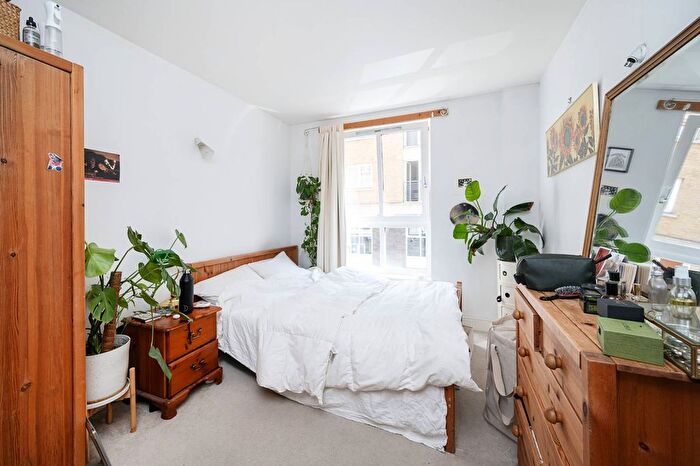 2 Bedroom Flat To Rent In Aldgate East, Aldgate, London, E1