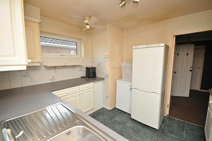 2 Bedroom Detached Bungalow For Sale In Sadlers Close, Kirby Cross, CO13