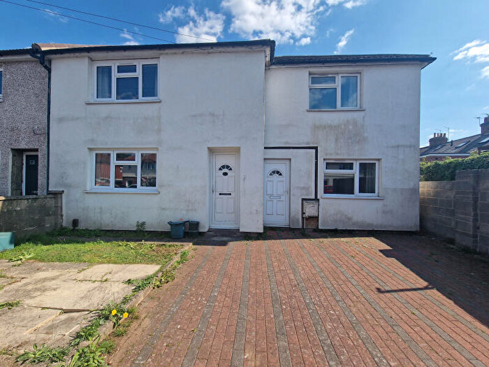 8 Bedroom Terraced House To Rent In Donnington Bridge Road **Available Now**, OX4